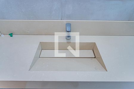 Casa à venda com 163m², 3 quartos e 3 vagasBanheiro suite 2