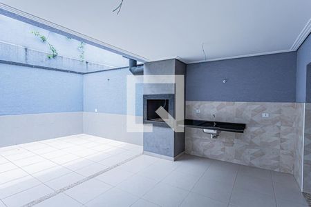 Casa à venda com 163m², 3 quartos e 3 vagasÁrea de serviço, churrasqueira e quintal