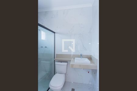 Casa à venda com 163m², 3 quartos e 3 vagasBanheiro suite 1