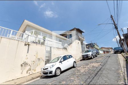 Casa à venda com 270m², 3 quartos e 5 vagasFachada