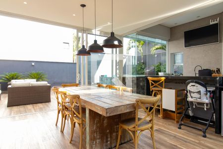 Casa de condomínio à venda com 372m², 3 quartos e 2 vagasÁrea Gourmet