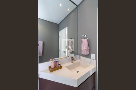 Casa de condomínio à venda com 372m², 3 quartos e 2 vagasBanheiro