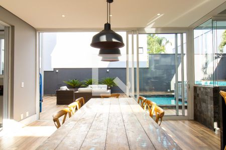 Casa de condomínio à venda com 372m², 3 quartos e 2 vagasÁrea Gourmet