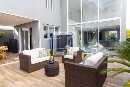 Casa de condomínio à venda com 372m², 3 quartos e 2 vagasÁrea comum