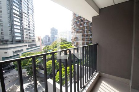 varanda de kitnet/studio para alugar com 1 quarto, 25m² em Sumarezinho, São Paulo