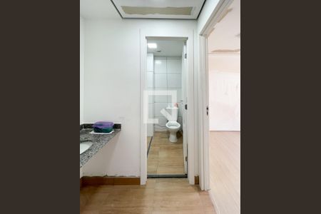 Apartamento para alugar com 34m², 2 quartos e sem vaga Apartamento para alugar com 34m², 2 quartos e sem vagaBanheiro Social