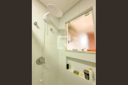 Banheiro de casa para alugar com 1 quarto, 55m² em São João do Rio Vermelho, Florianópolis