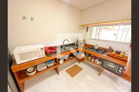 Casa para alugar com 55m², 1 quarto e 2 vagasCozinha