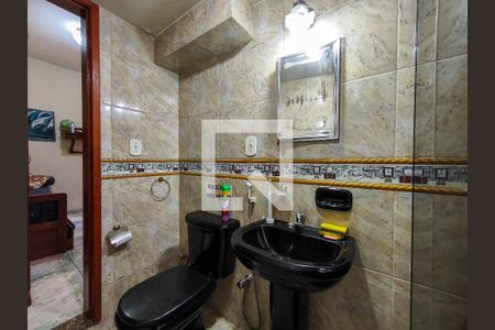 Apartamento à venda com 264m², 4 quartos e sem vagaBanheiro da Suíte 2