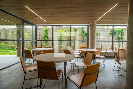 Apartamento à venda com 25m², 1 quarto e sem vaga Apartamento à venda com 25m², 1 quarto e sem vagaÁrea comum - Salão de festas