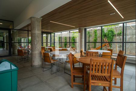 Apartamento à venda com 25m², 1 quarto e sem vaga Apartamento à venda com 25m², 1 quarto e sem vagaÁrea comum - Salão de festas