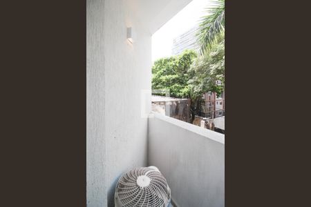 Varanda de apartamento à venda com 1 quarto, 37m² em Vila Nova Conceição, São Paulo