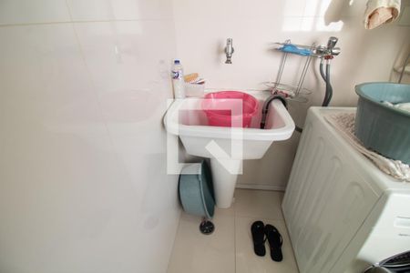 Apartamento à venda com 79m², 2 quartos e 1 vaga Apartamento à venda com 79m², 2 quartos e 1 vagaÁrea de Serviço