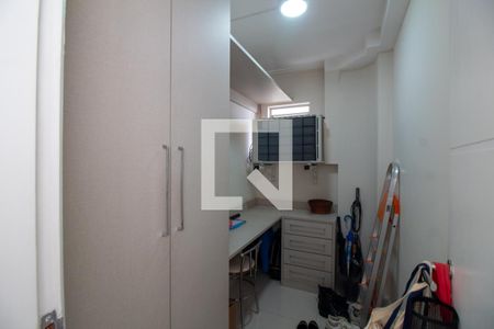 Apartamento à venda com 79m², 2 quartos e 1 vaga Apartamento à venda com 79m², 2 quartos e 1 vagaÁrea de Serviço