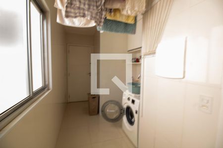 Apartamento à venda com 79m², 2 quartos e 1 vaga Apartamento à venda com 79m², 2 quartos e 1 vagaÁrea de Serviço