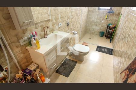 Casa à venda com 250m², 3 quartos e 4 vagasBanheiro