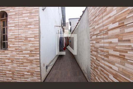 Casa à venda com 250m², 3 quartos e 4 vagasÁrea externa 