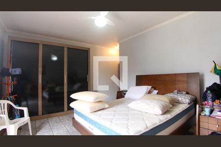 Casa à venda com 250m², 3 quartos e 4 vagasQuarto 