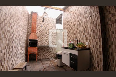 Casa à venda com 250m², 3 quartos e 4 vagasÁrea de serviço 