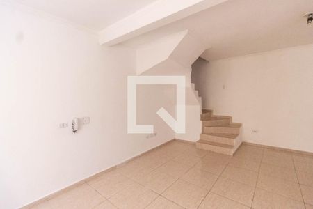 Casa para alugar com 70m², 2 quartos e sem vaga Casa para alugar com 70m², 2 quartos e sem vagaSala
