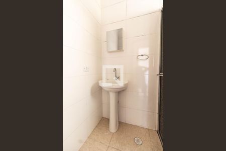 Casa para alugar com 70m², 2 quartos e sem vaga Casa para alugar com 70m², 2 quartos e sem vagaBanheiro