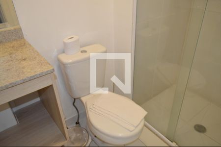 Banheiro de kitnet/studio para alugar com 1 quarto, 23m² em Sé, São Paulo