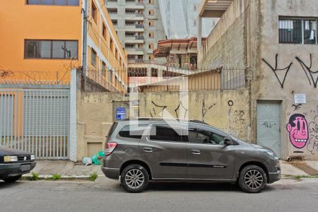 Fachada + placa de kitnet/studio para alugar com 1 quarto, 100m² em Vila Palmeiras, São Paulo
