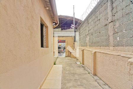 Área comum de kitnet/studio para alugar com 1 quarto, 100m² em Vila Palmeiras, São Paulo
