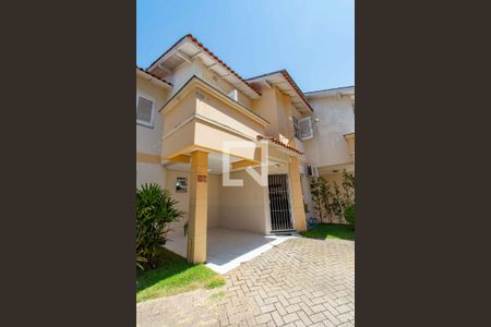 Casa de condomínio à venda com 72m², 2 quartos e 1 vagaFachada