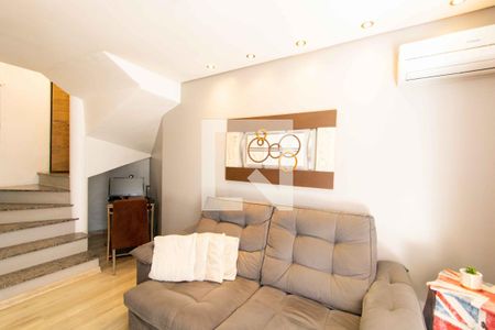 Sala de casa de condomínio à venda com 2 quartos, 72m² em Nossa Senhora das Gracas, Canoas