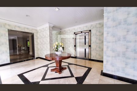 Apartamento para alugar com 192m², 4 quartos e 3 vagasHall social