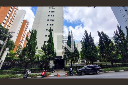 Apartamento para alugar com 192m², 4 quartos e 3 vagasFachada do bloco