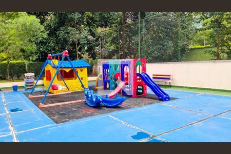 Apartamento para alugar com 192m², 4 quartos e 3 vagasÁrea comum - Playground