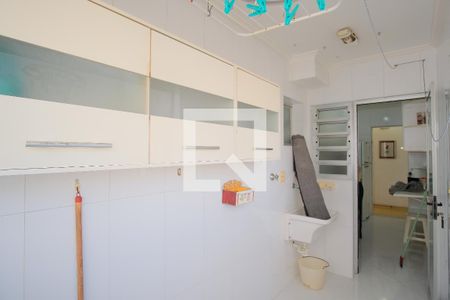 Apartamento à venda com 67m², 3 quartos e 1 vagaÁrea de Serviço