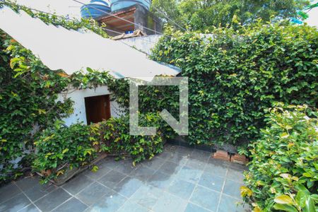 Casa à venda com 250m², 4 quartos e 1 vaga Casa à venda com 250m², 4 quartos e 1 vagaÁrea comum