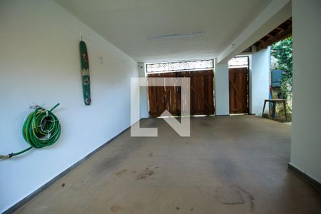 Casa à venda com 250m², 4 quartos e 1 vaga Casa à venda com 250m², 4 quartos e 1 vagaÁrea comum