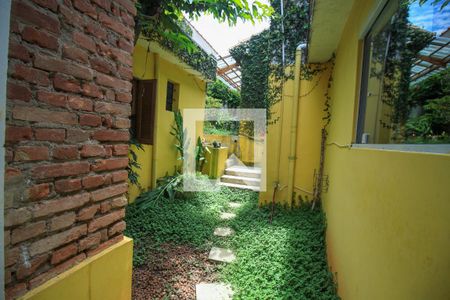 Casa à venda com 250m², 4 quartos e 1 vaga Casa à venda com 250m², 4 quartos e 1 vagaÁrea comum