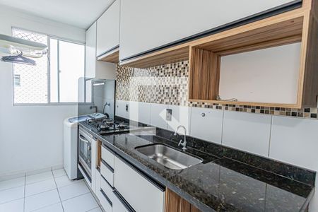 Apartamento para alugar com 43m², 2 quartos e 1 vaga Apartamento para alugar com 43m², 2 quartos e 1 vagaCozinha e Área de Serviço