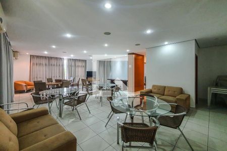 Apartamento à venda com 95m², 3 quartos e 2 vagas Apartamento à venda com 95m², 3 quartos e 2 vagasSalão de Festas