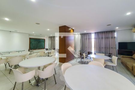 Apartamento à venda com 95m², 3 quartos e 2 vagas Apartamento à venda com 95m², 3 quartos e 2 vagasÁrea comum - Salão de festas