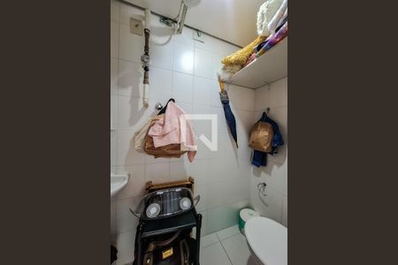 Apartamento à venda com 95m², 3 quartos e 2 vagas Apartamento à venda com 95m², 3 quartos e 2 vagasBanheiro de serviço