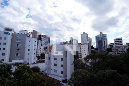 Vista Quarto 1 de apartamento à venda com 3 quartos, 117m² em Carmo, Belo Horizonte