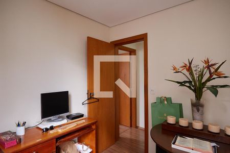 Apartamento à venda com 117m², 3 quartos e 2 vagasQuarto 3