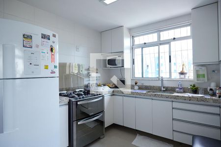 Apartamento à venda com 117m², 3 quartos e 2 vagasCozinha