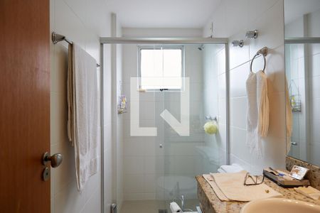 Apartamento à venda com 117m², 3 quartos e 2 vagasBanheiro Quarto 1