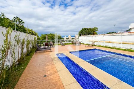 Apartamento à venda com 95m², 2 quartos e 2 vagas Apartamento à venda com 95m², 2 quartos e 2 vagasPiscina