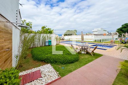 Apartamento à venda com 95m², 2 quartos e 2 vagas Apartamento à venda com 95m², 2 quartos e 2 vagasPiscina