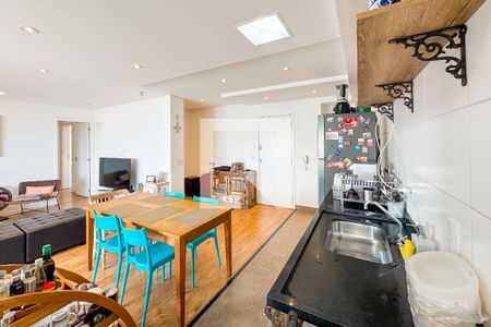 Apartamento à venda com 95m², 2 quartos e 2 vagas Apartamento à venda com 95m², 2 quartos e 2 vagasCozinha