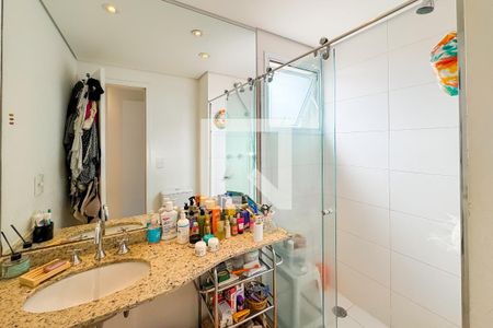 Apartamento à venda com 95m², 2 quartos e 2 vagas Apartamento à venda com 95m², 2 quartos e 2 vagasBanheiro da Suíte 1