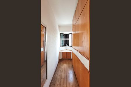 Apartamento para alugar com 260m², 4 quartos e 2 vagasCloset da suíte 1